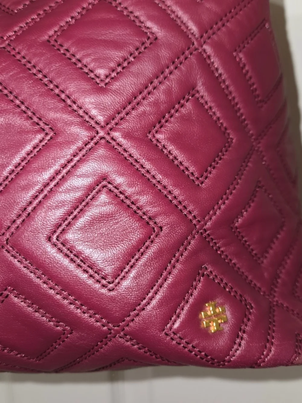 Tory Burch Quilted Leather Shoulder Tote in Burgundy